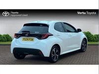 Used Toyota Yaris Hybrid Design 116 HP (85 kW) 2024 White Hatchback