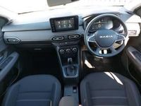 Second-hand Dacia Jogger Expression 140 CP (102 kW) 2024 Verde Monovolum