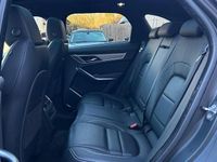 Used Jaguar F-Pace R-Dynamic 204 HP (150 kW) 2023 Metallic  santorini black SUV