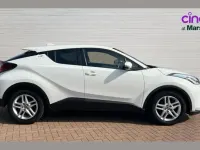 Used Toyota C-HR 120 HP (88 kW) 2023 White SUV