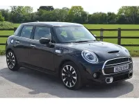 Usado Mini Cooper S Exclusive 2020 Negro Utilitario