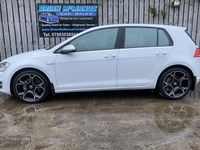 Used VW Golf VII 105 HP (77 kW) 2014 White Hatchback