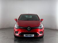 Używany Renault Clio IV Iconic 90 KM (66 kW) 2019 Czerwony Hatchback