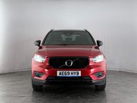 Used Volvo XC40 R-Design 163 HP (119 kW) 2020 Red SUV