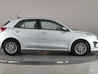 Used Kia Rio 99 HP (72 kW) 2023 Silver Hatchback