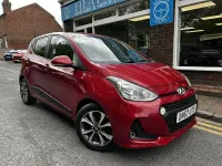 Usado Hyundai i10 Premium SE 87 CV (63 kW) 2017 Rojo Utilitario