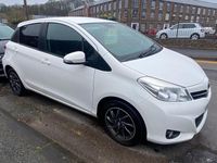 Used Toyota Yaris Edition 69 HP (50 kW) 2013 White Hatchback
