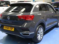 Usado VW T-Roc Design 150 CV (110 kW) 2019 Gris SUV