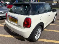 Used Mini Cooper Hatch 136 HP (100 kW) 2015 White Hatchback