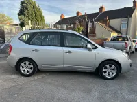 Used Kia Carens 140 HP (102 kW) 2009 Silver MPV