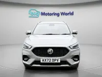 Usado MG ZS Exclusive 106 HP (77 kW) 2023 Prateado SUV