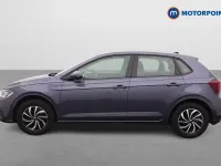 Begagnad VW Polo Life 2024 Grå Halvkombi