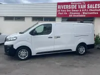 Used Vauxhall Vivaro 100 HP (73 kW) 2019 White MPV