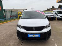 Used Peugeot Partner Premium 100 HP (73 kW) 2023 White MPV
