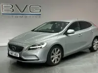 Usado Volvo V40 Inscription 150 CV (110 kW) 2017 Plateado Utilitario