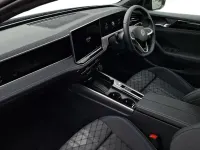 Used VW Passat R-line 267 HP (196 kW) 2025 Black Estate