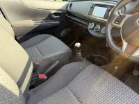 Begagnad Toyota Yaris 99 HK (72 kW) 2014 Röd Halvkombi