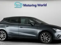 Usado Seat Ibiza XCELLENCE Lux 110 CV (80 kW) 2023 Gris Utilitario