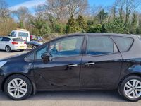 Used Vauxhall Meriva 140 HP (102 kW) 2011 Black MPV