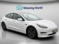 Used Tesla Model 3 Standard Range Plus 222 kW (302 HP) 2021 White Sedan