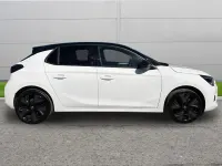 Second-hand Vauxhall Corsa-e SRi 98 kW (134 CP) 2022 Alb Hatchback