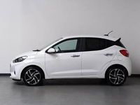 Used Hyundai i10 Premium 67 HP (49 kW) 2023 White Hatchback