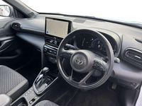 Used Toyota Yaris Cross Design 113 HP (83 kW) 2024 White SUV