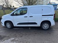 Used Vauxhall Combo Sportive 100 HP (73 kW) 2020 White MPV