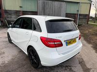 Used Mercedes B200 136 HP (100 kW) 2013 White MPV