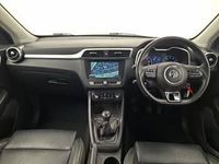 Used MG ZS Exclusive 106 HP (77 kW) 2018 Red SUV