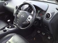 Used Nissan Qashqai Tekna 130 HP (95 kW) 2012 White SUV