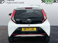 Used Toyota Aygo Trend 72 HP (52 kW) 2019 White Hatchback