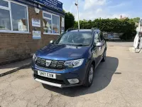 Używany Dacia Sandero Stepway Ambiance 90 KM (66 kW) 2017 Niebieski Hatchback