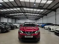 Used Nissan Qashqai N-TEC 115 HP (84 kW) 2015 Red SUV