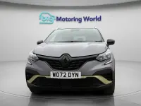 Usado Renault Captur Engineered 145 HP (106 kW) 2023 Cinzento SUV