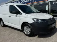 Begagnad VW Caddy S 2022 Vit Minibuss