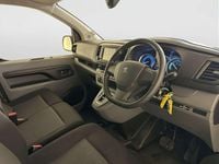 Used Peugeot e-Expert 100 kW (136 HP) 2022 White Van