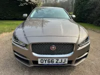 Używany Jaguar XE Portfolio 2016 Brązowy Sedan/Limuzyna
