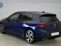 Second-hand VW Golf VIII R-line 150 CP (110 kW) 2023 Hatchback
