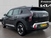 Begagnad Kia EV3 Air 150 kW (204 HK) 2025 Svart SUV
