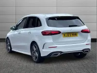 Usado Mercedes B200 Executive 161 HP (118 kW) 2023 Branco Monovolume