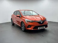 Used Renault Clio Iconic 85 HP (62 kW) 2021 Orange Hatchback