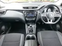 Used Nissan Qashqai Acenta Premium 115 HP (84 kW) 2018 Red SUV