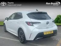 Used Toyota Corolla Design 2023 White Hatchback