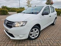 Used Dacia Sandero Ambiance 75 HP (55 kW) 2014 White Hatchback