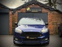 Used Ford Focus ST 185 HP (136 kW) 2016 Blue Hatchback