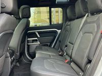 Used Land Rover Defender HSE Dynamic 300 HP (220 kW) 2024 Silver SUV