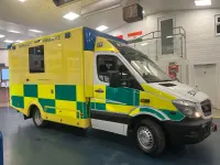 Usado Mercedes Sprinter 190 HP (139 kW) 2015 Amarelo Van