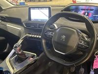 Used Peugeot 3008 Allure 130 HP (95 kW) 2019 Ultimate red SUV