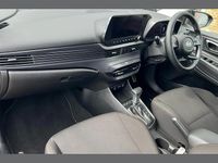 Używany Hyundai Bayon Premium 99 KM (72 kW) 2025 Niebieski SUV